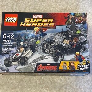 LEGO Marvel Super Heroes Avengers Hydra showdown (76030)